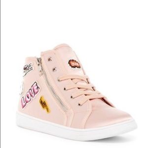 Madden Girl Cindy Sneaker